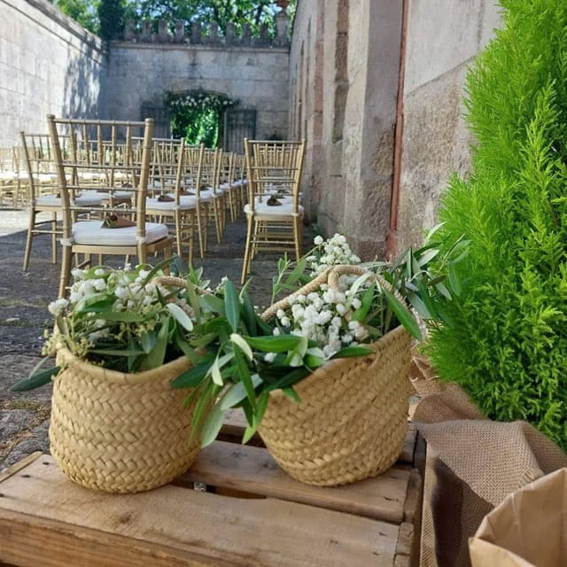 Contacta con Taroma en Ourense